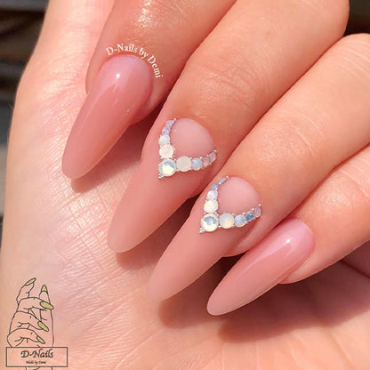 https://www.magneticnaildesign.com/media/wysiwyg/shop/Inspiratie/104202PowerGelExtender/Demi_Aarts_edit.jpg