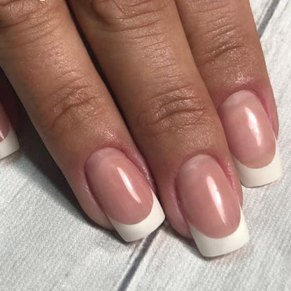 https://www.magneticnaildesign.com/media/wysiwyg/shop/Inspiratie/104202PowerGelExtender/Elena_Nitu_edit.jpg