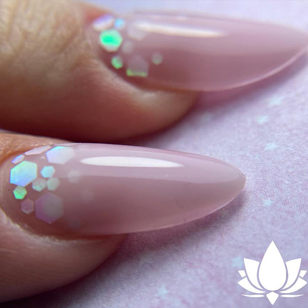 https://www.magneticnaildesign.com/media/wysiwyg/shop/Inspiratie/104233TubePowerGelFrostedPink/Fenne_van_den_Berk_2_edit.jpg