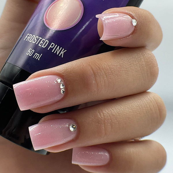 https://www.magneticnaildesign.com/media/wysiwyg/shop/Inspiratie/104233TubePowerGelFrostedPink/Kati_Pop_edit.jpg