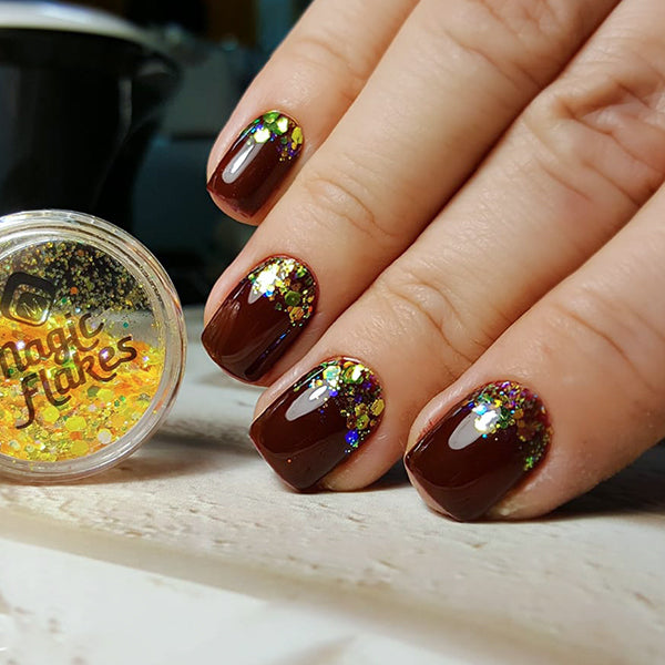 https://www.magneticnaildesign.com/media/wysiwyg/shop/Inspiratie/103352AlinaRed/Natalia_Gritsenko_edit.jpg
