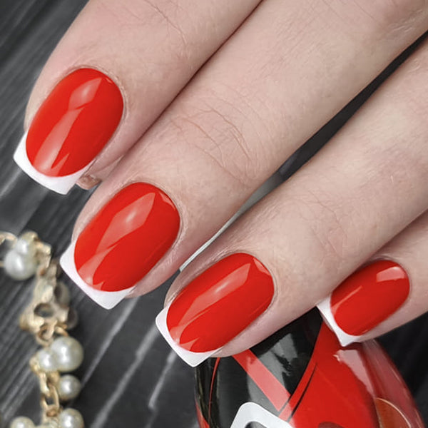 https://www.magneticnaildesign.com/media/wysiwyg/shop/Inspiratie/103493MeysChoice2021/Natalia_Gritsenko_edit.jpg