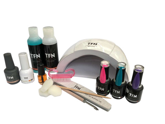 https://www.10fornails.nl/media/cache/jpg/63/Nieuwe_starterkit_gellak_febr_25_clipped_rev_1.1920x1080.jpg